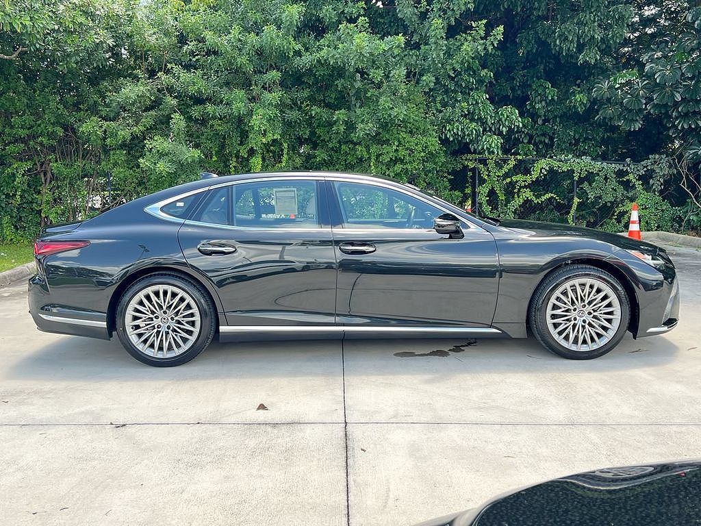 2024 Lexus LS 500