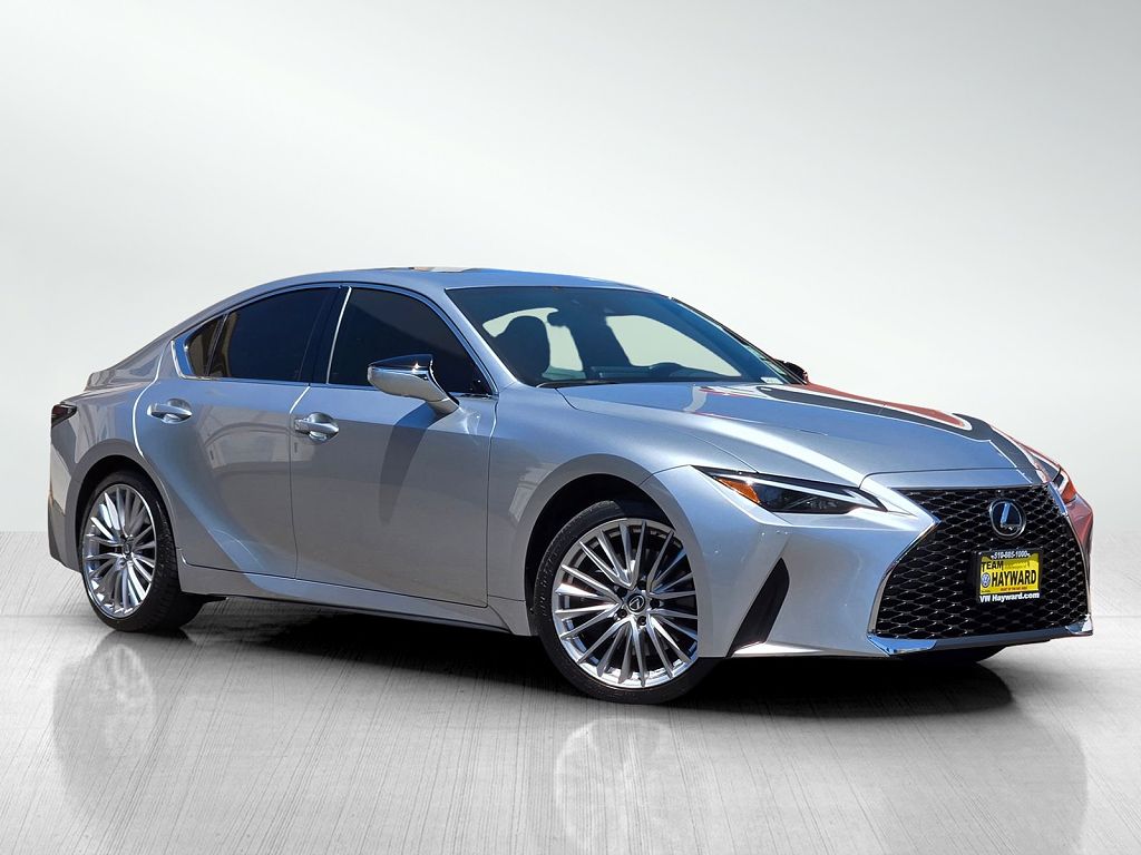 2022 LEXUS IS 300