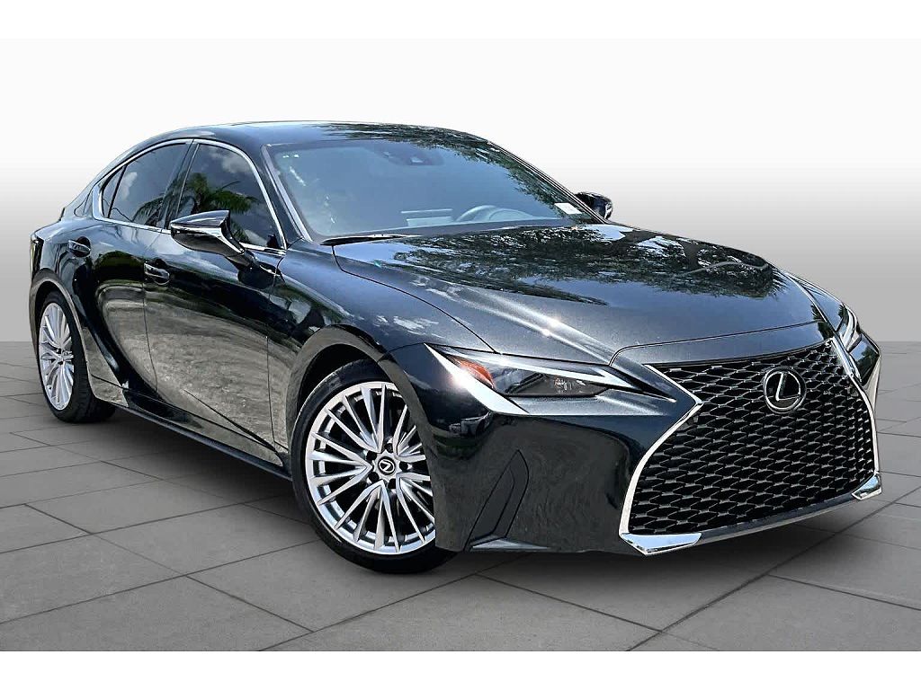 2025 Lexus IS 300