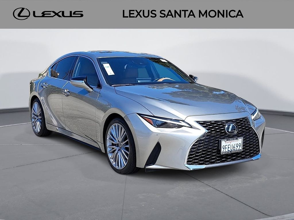 2023 LEXUS IS 300