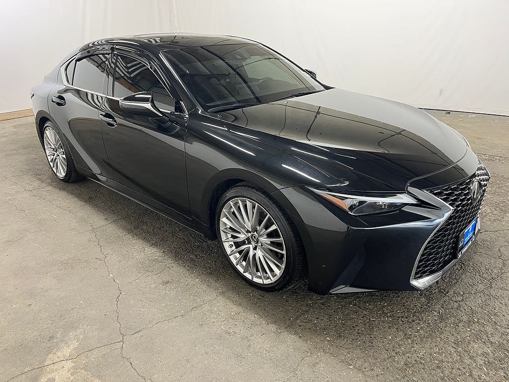 2022 LEXUS IS 300