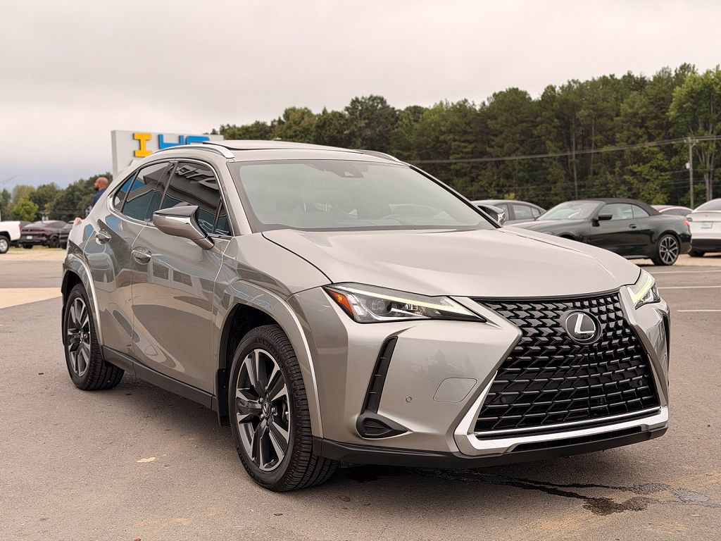 2022 LEXUS UX 200 Base