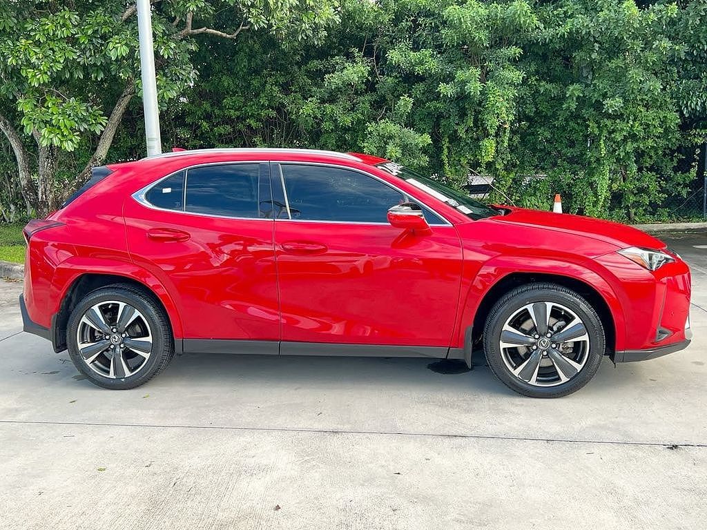 2024 Lexus UX 250h Premium