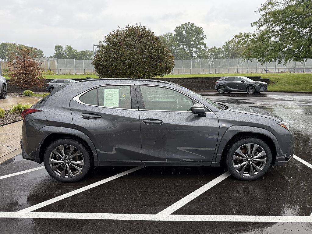 2023 Lexus UX F SPORT Handling