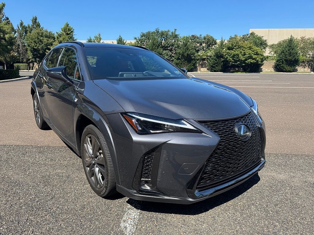 2024 Lexus UX 250h F SPORT Handling