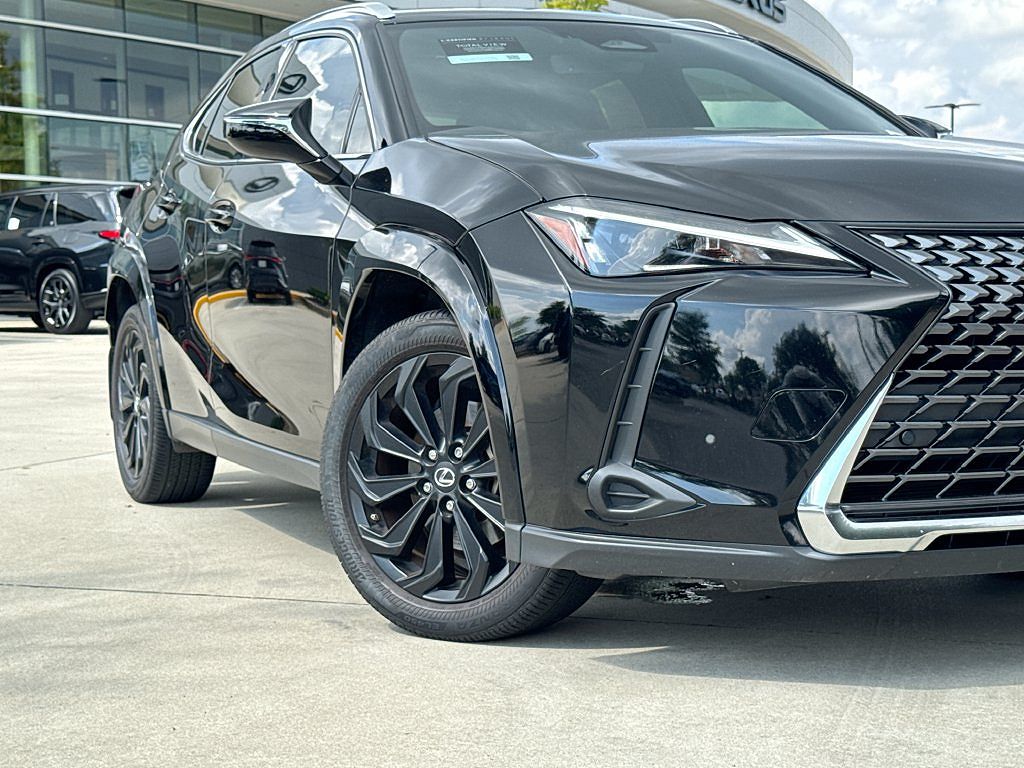 2025 Lexus UX 300h F SPORT Design