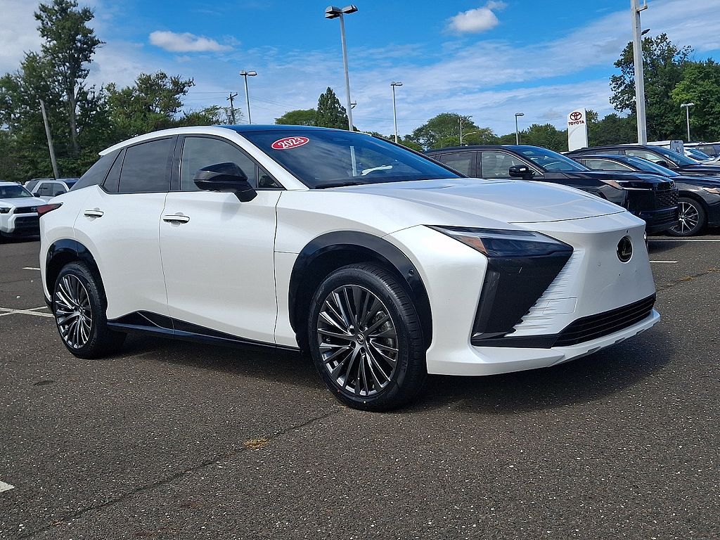 2023 Lexus RZ Luxury AWD