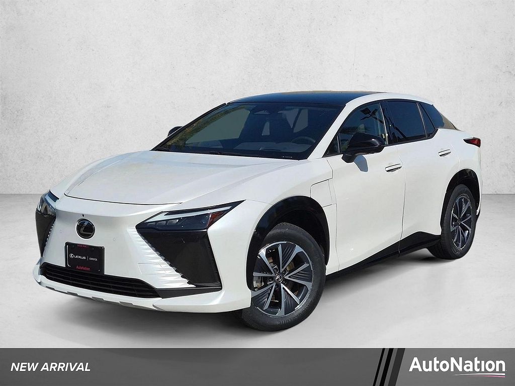 2023 Lexus RZ 450e photo 1
