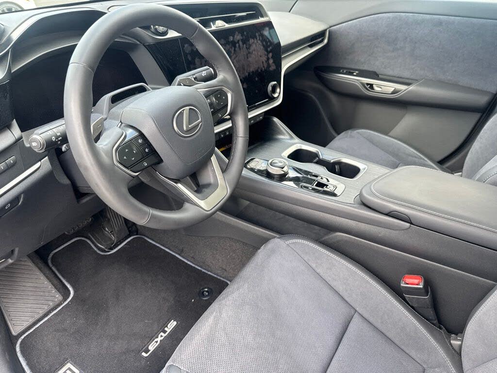 2024 Lexus RZ 300e Premium