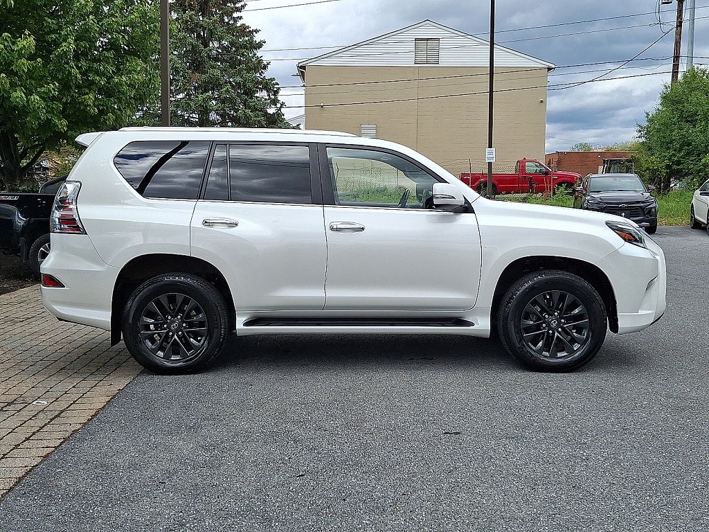 2023 LEXUS GX 460