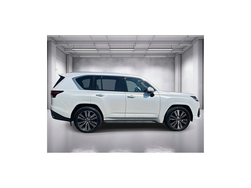 2025 Lexus LX 600 Luxury