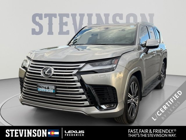 2025 LEXUS LX 700h Luxury
