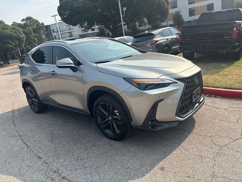 2025 LEXUS NX 450h+ Luxury