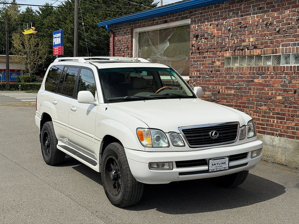 2004 Lexus LX
