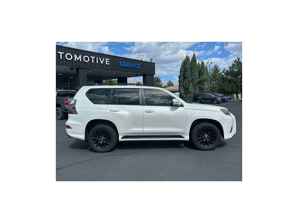 2023 LEXUS GX 460