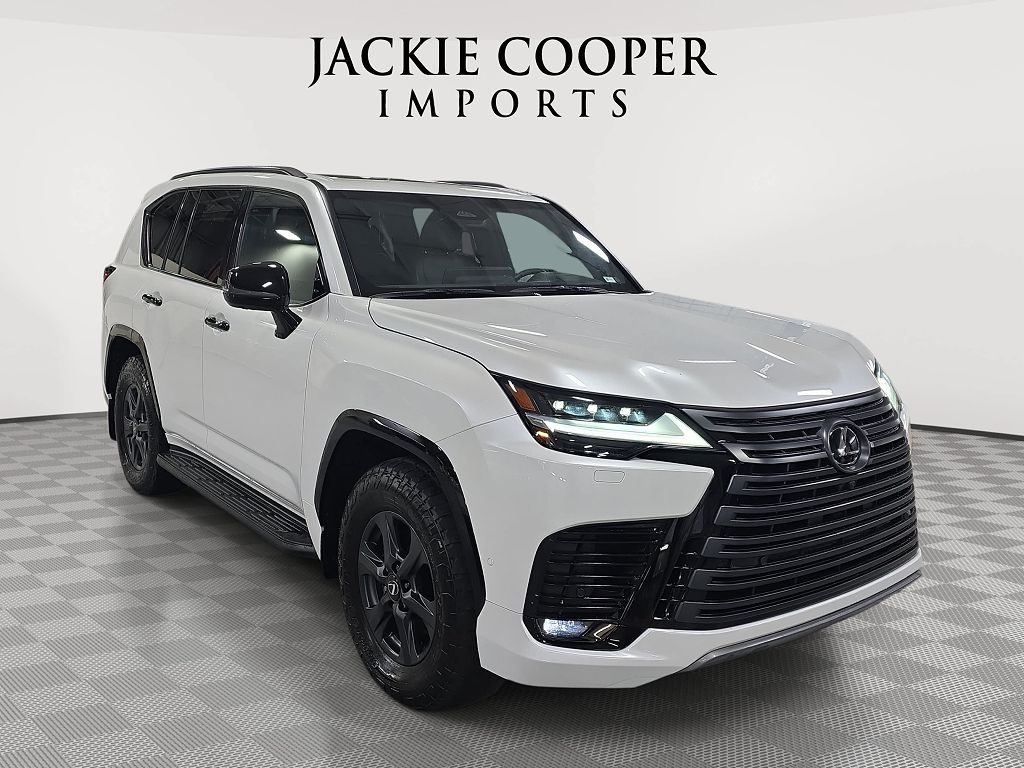2025 Lexus LX 700h Overtrail