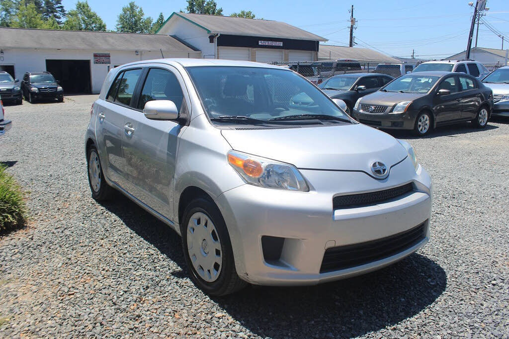 2010 Scion xD