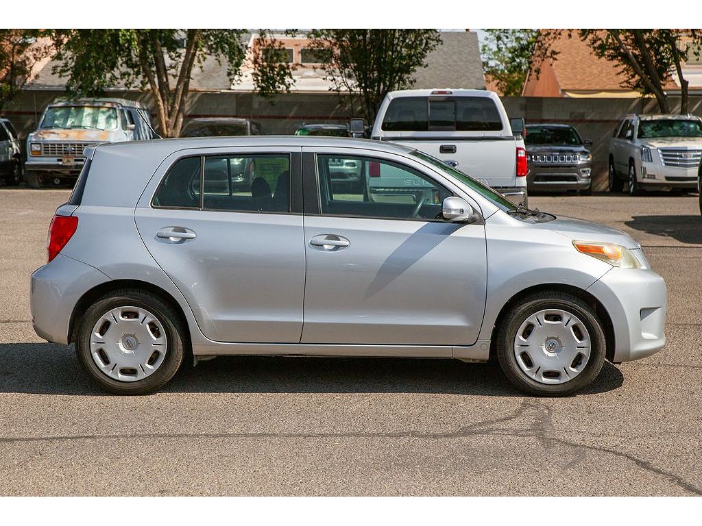 2010 Scion xD