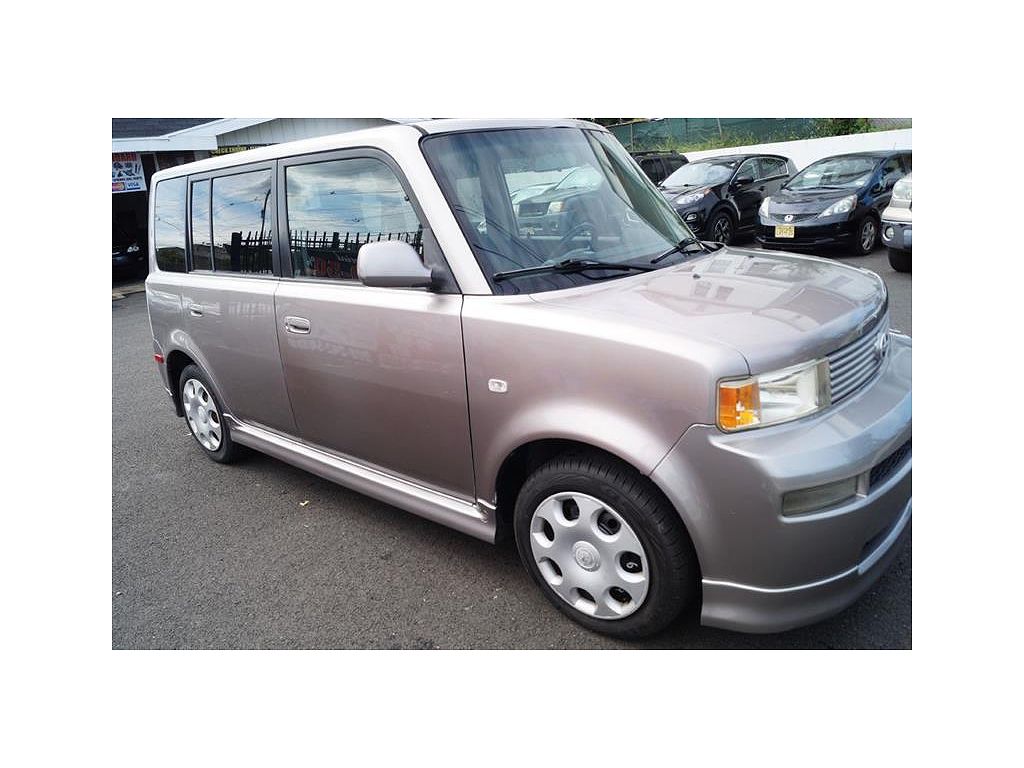 2005 Scion xB