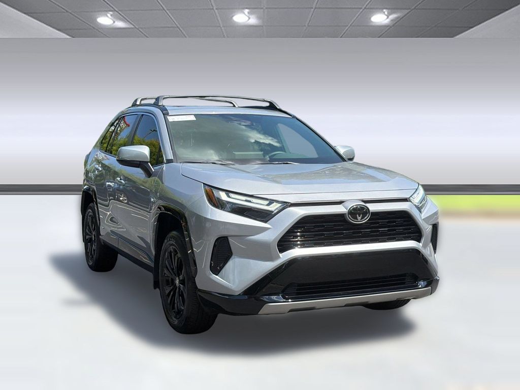 2025 Toyota RAV4 Hybrid SE