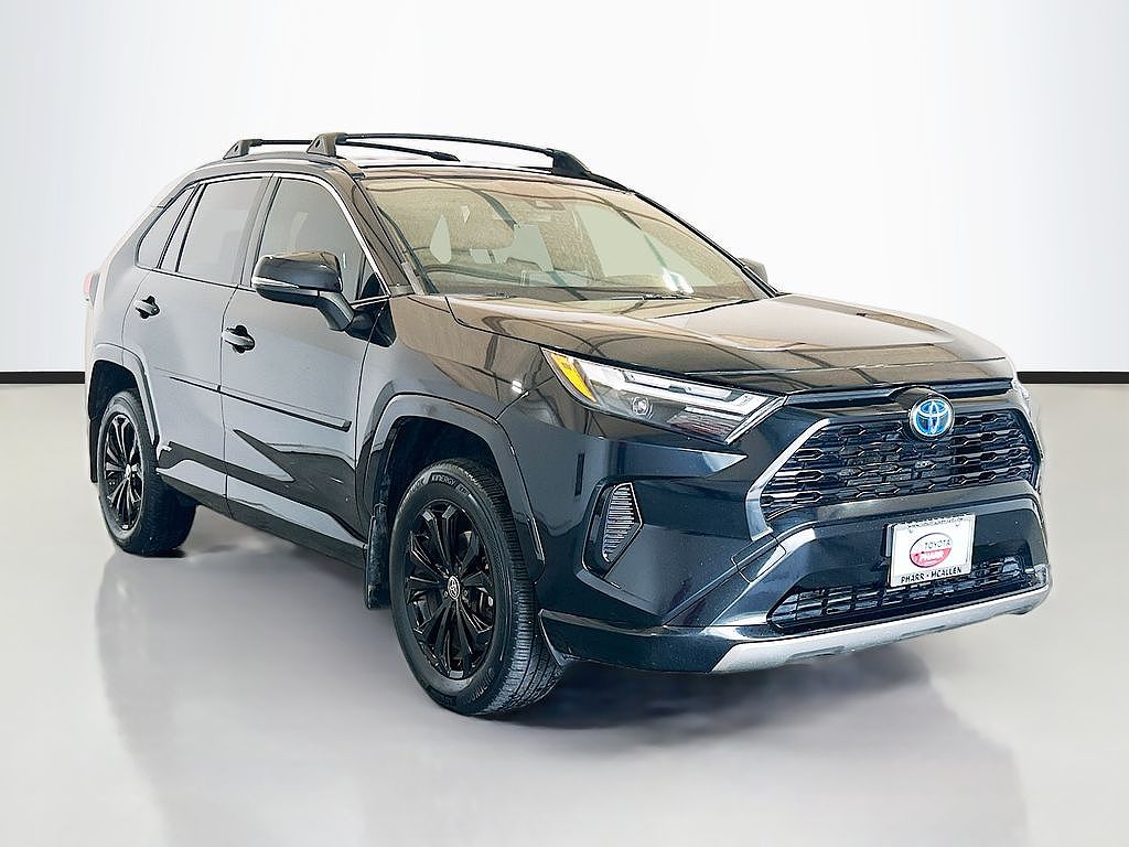 2023 Toyota RAV4 Hybrid SE