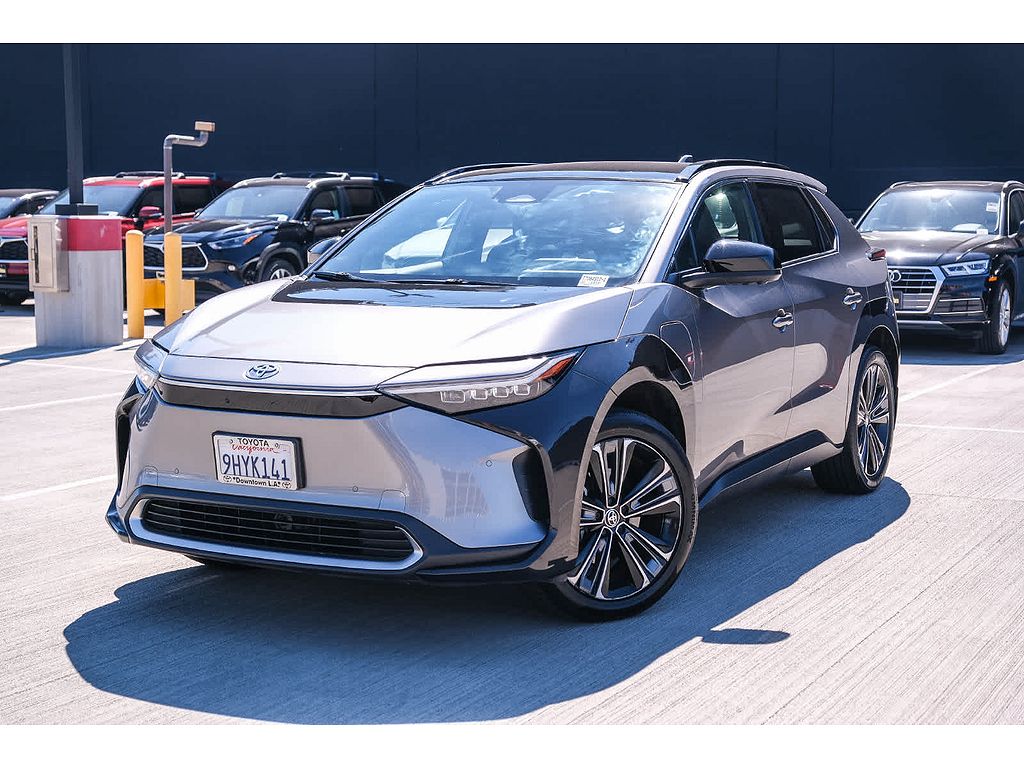 2023 Toyota bZ4X photo 1