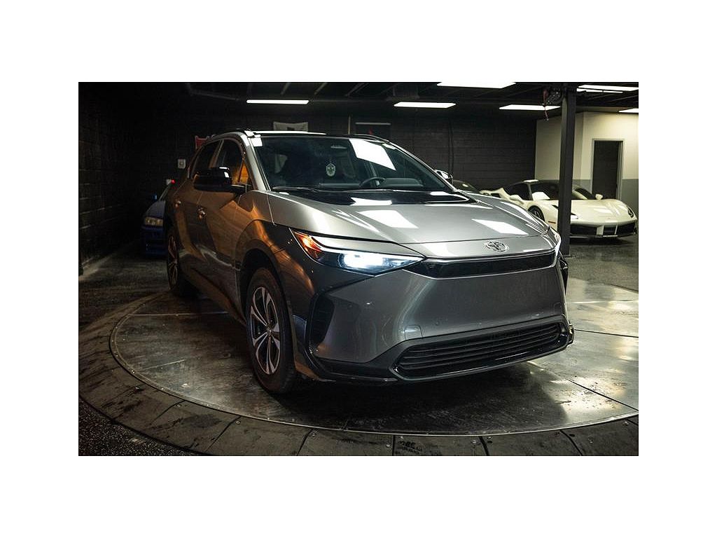 2023 Toyota bZ4X Limited
