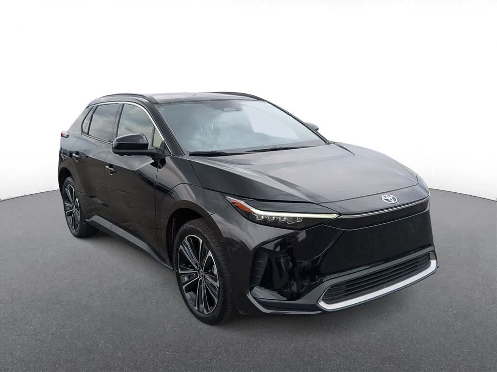2024 Toyota bZ4X XLE