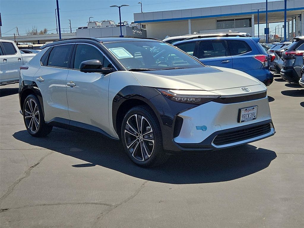 2024 Toyota bZ4X XLE