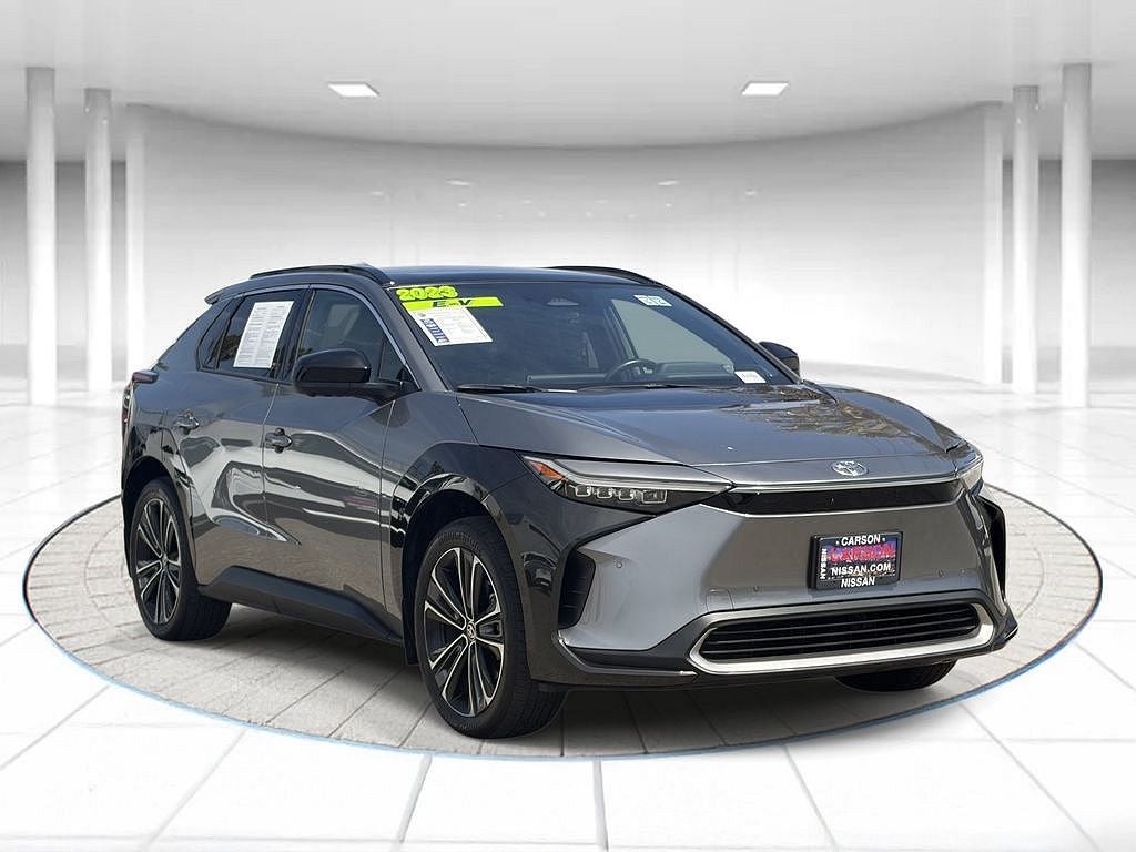 2023 Toyota bZ4X photo 1