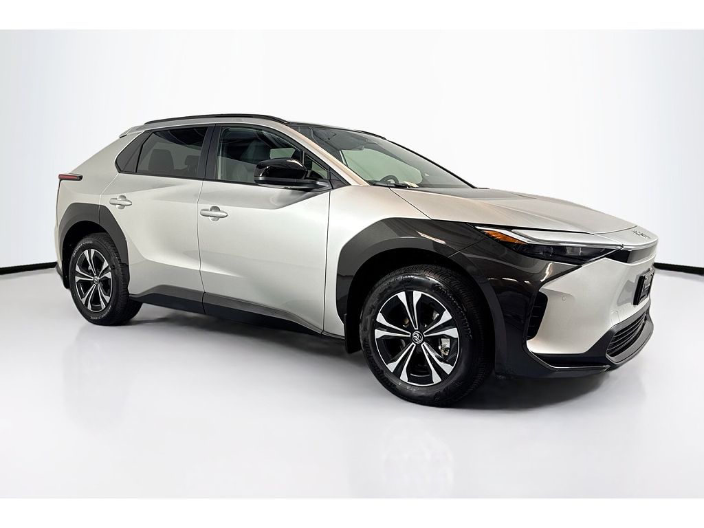 2024 Toyota bZ4X photo 1