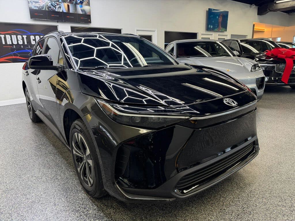 2024 Toyota bZ4X Limited