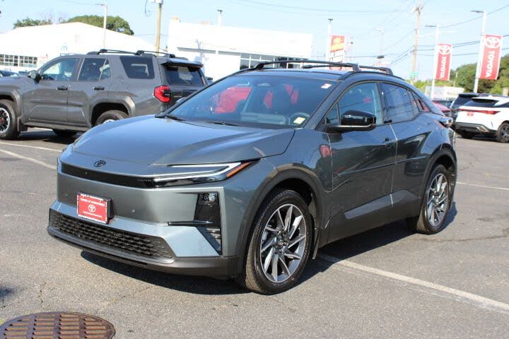 2026 Toyota C-HR SE