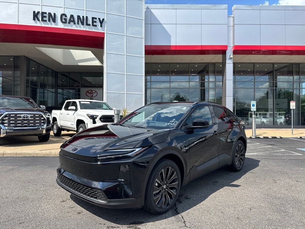 2026 Toyota C-HR SE