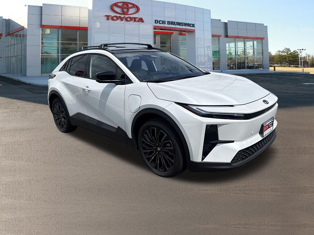 2026 Toyota C-HR SE