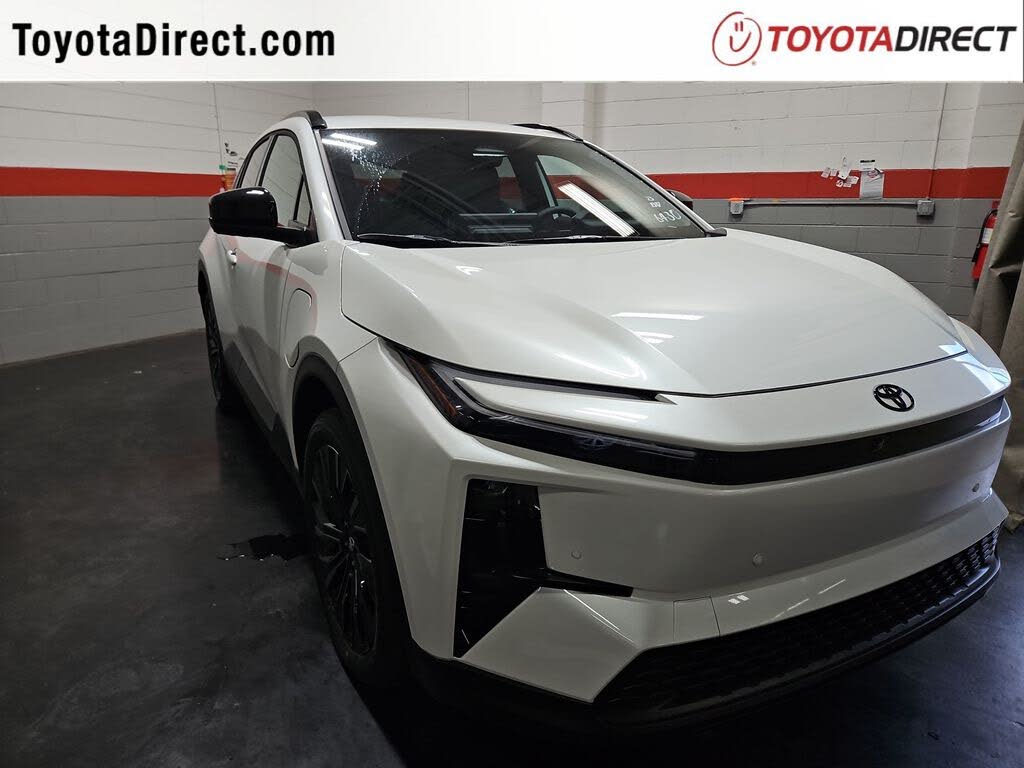 2026 Toyota C-HR SE