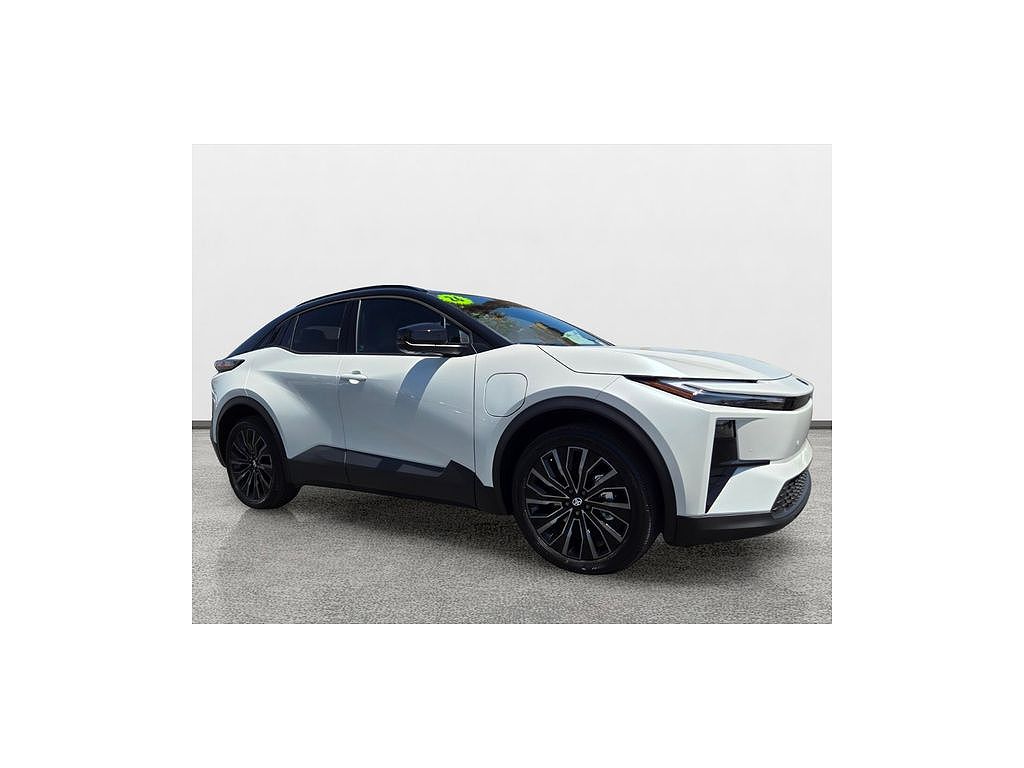 2026 Toyota C-HR photo 1
