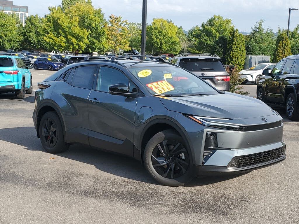 2026 Toyota C-HR XSE