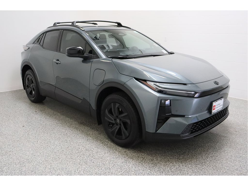 2026 Toyota C-HR XSE