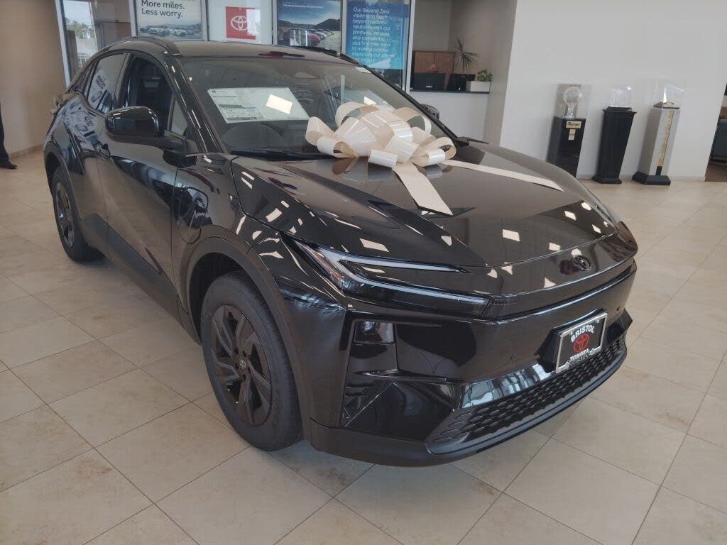 2026 Toyota C-HR XSE