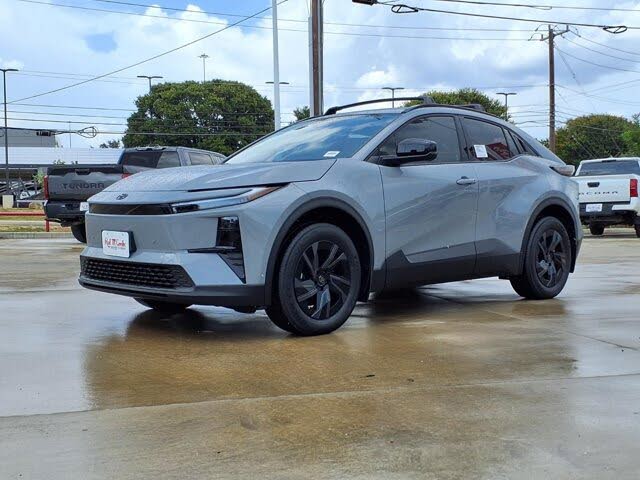 2026 Toyota C-HR XSE