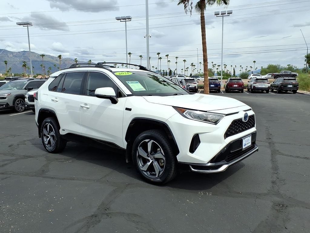 2021 Toyota RAV4 SE