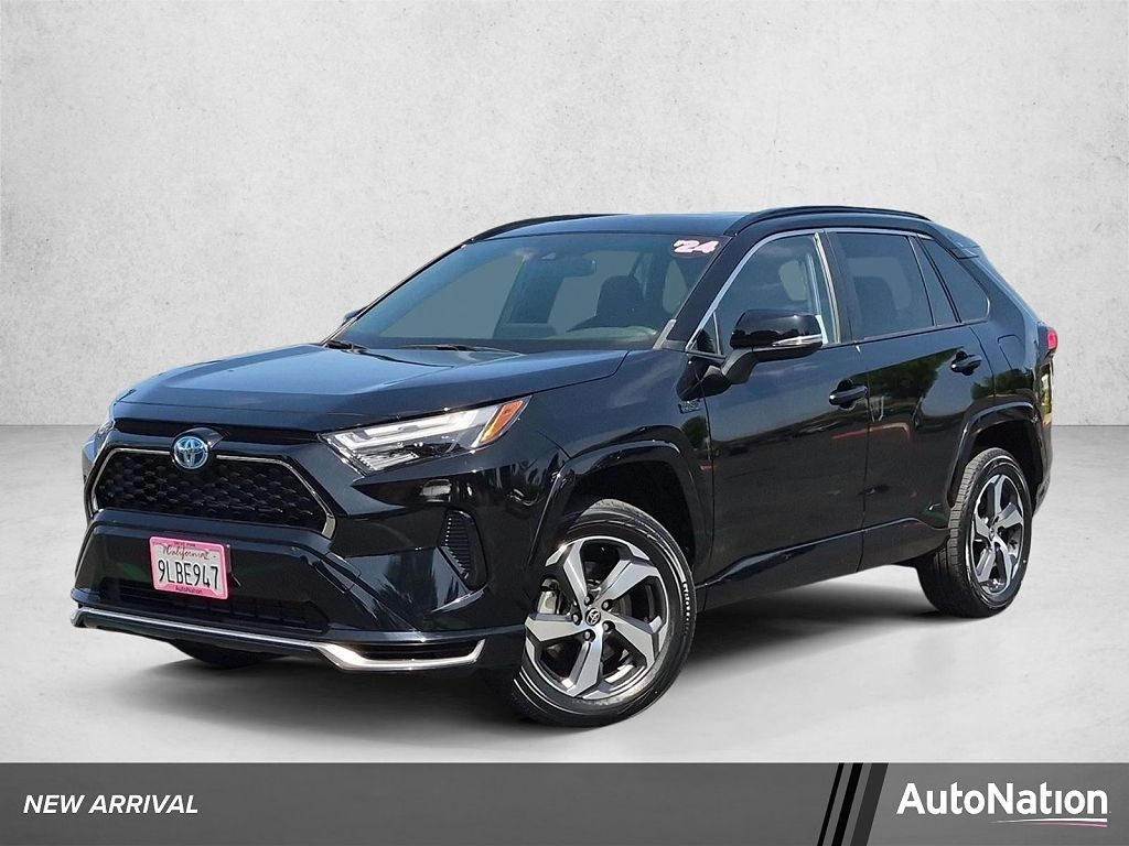 2024 Toyota RAV4 Prime SE