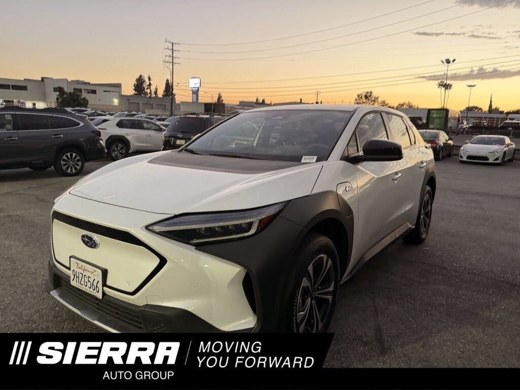 2023 Subaru Solterra photo 1