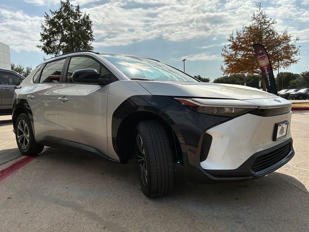 2023 Toyota bZ4X XLE