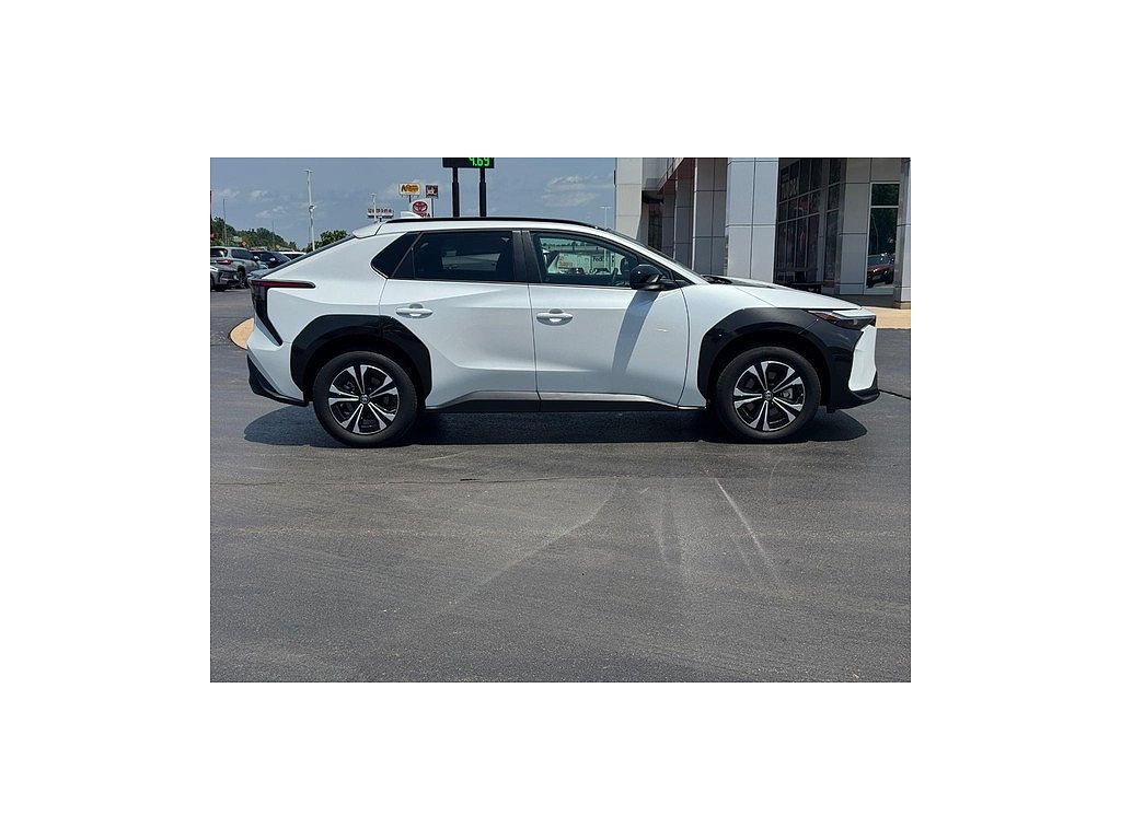2024 Toyota bZ4X Limited