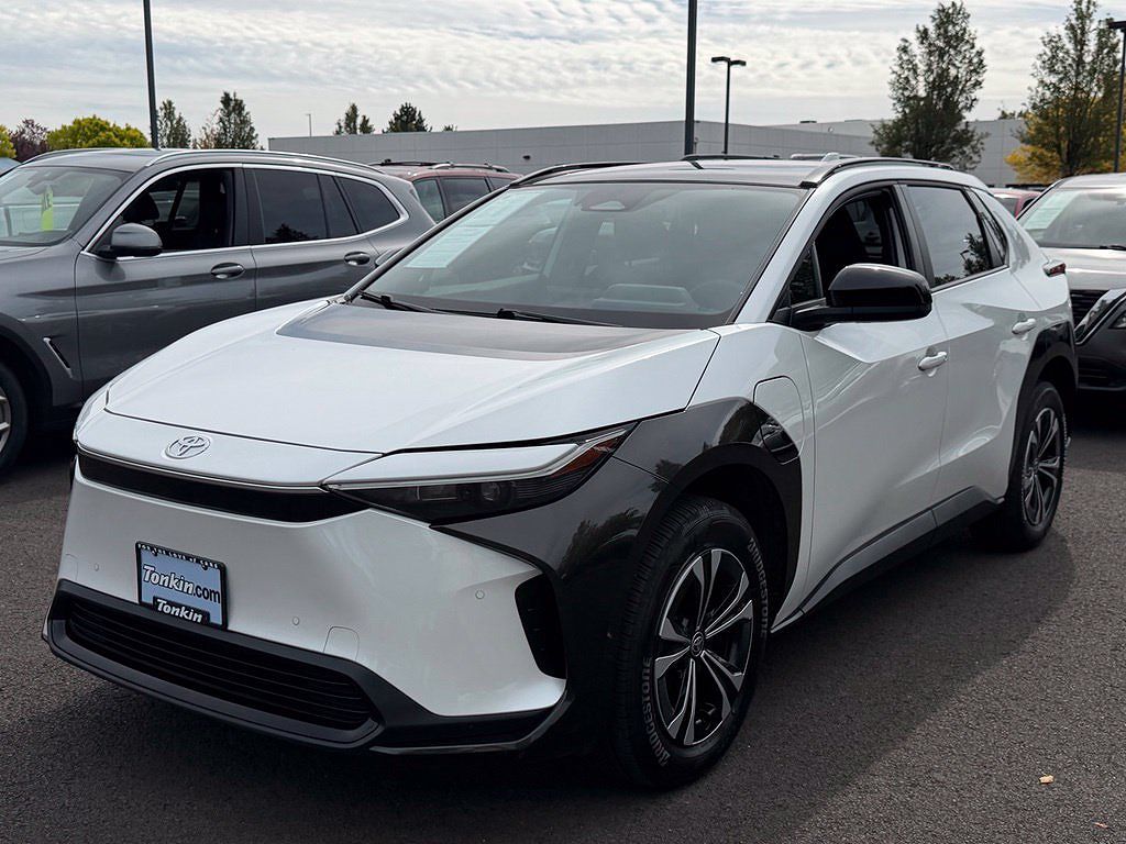 2024 Toyota bZ4X Limited