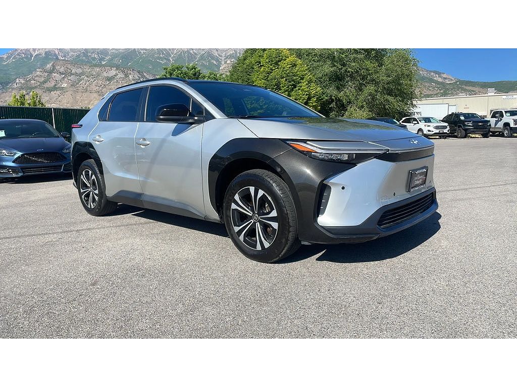 2023 Toyota bZ4X Limited