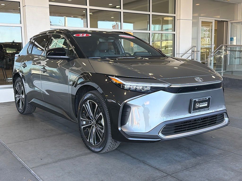 2024 Toyota bZ4X photo 1