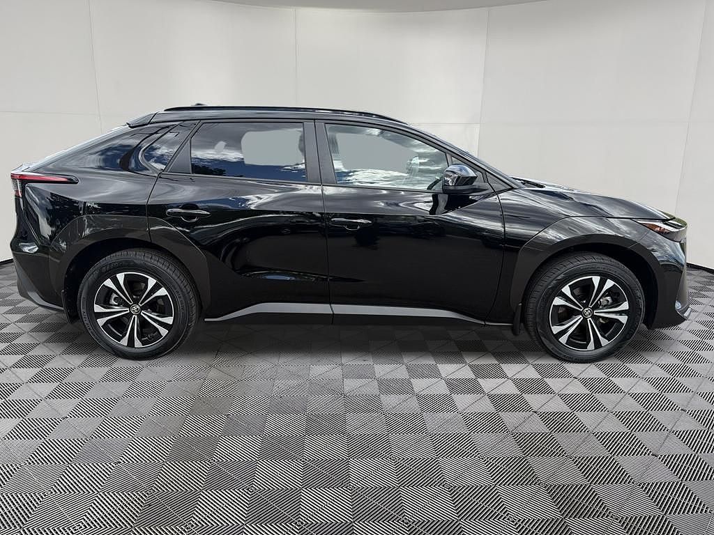 2024 Toyota bZ4X XLE